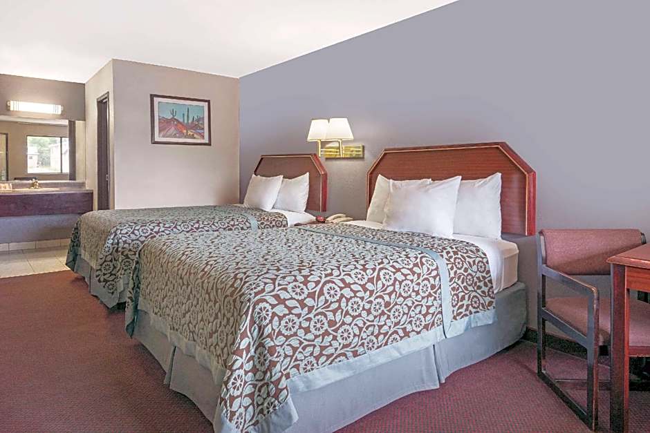 Days Inn by Wyndham Ruidoso Downs