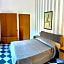 ROOM IN VILLA -Livorno - Montenero