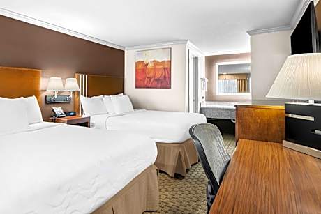 Queen Room with Two Queen Beds - Non-Smoking