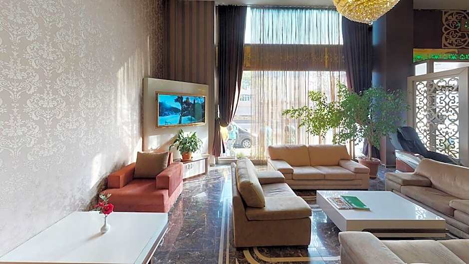 Green Prusa Hotel