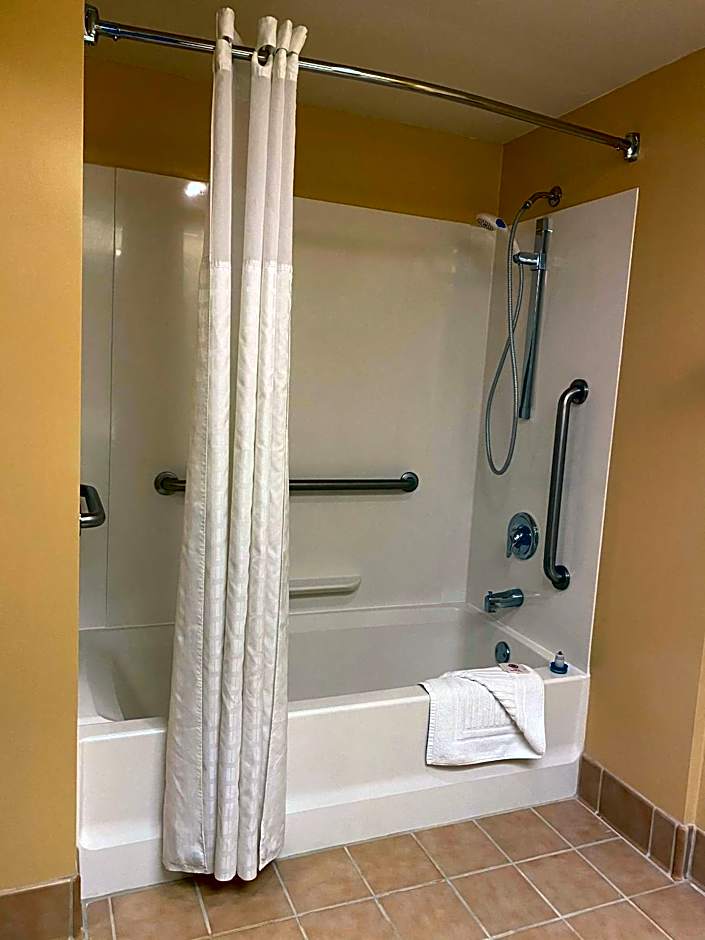 Comfort Inn Marina on the Monterey Bay