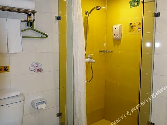 Home Inn (Guangzhou Jiefang Middle Road Gongyuanqian Metro Station)