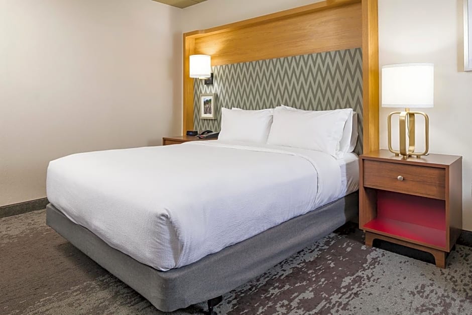 Holiday Inn Salem By IHG