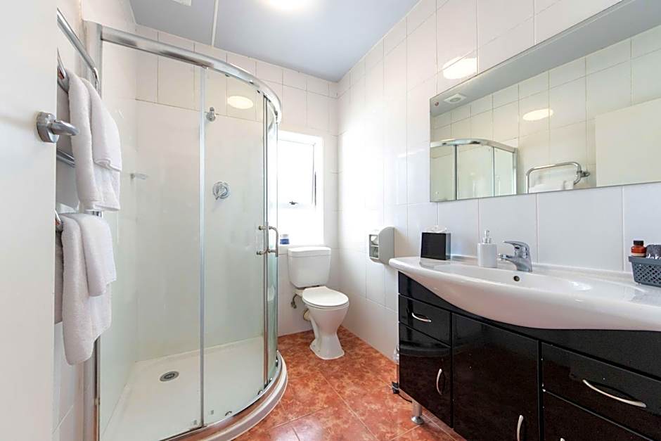 Aarangi Motel