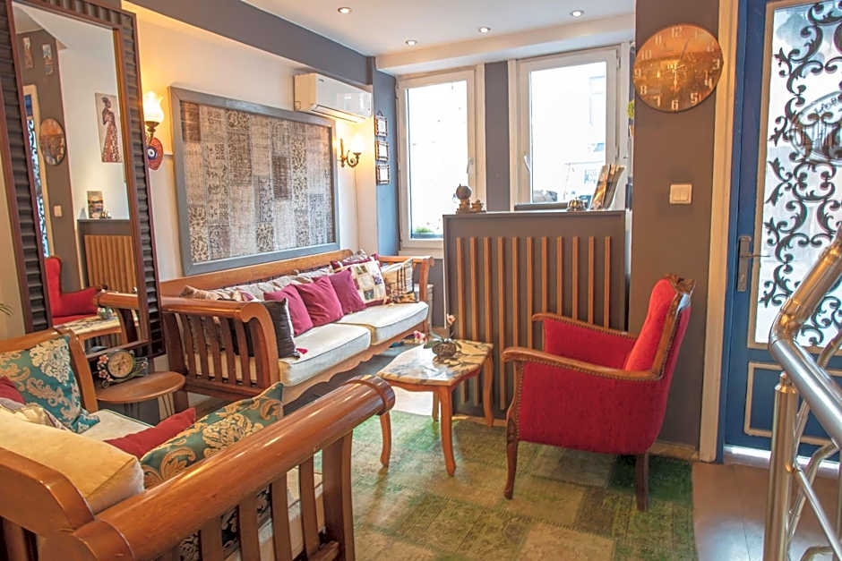 La Petite Maison Hotel