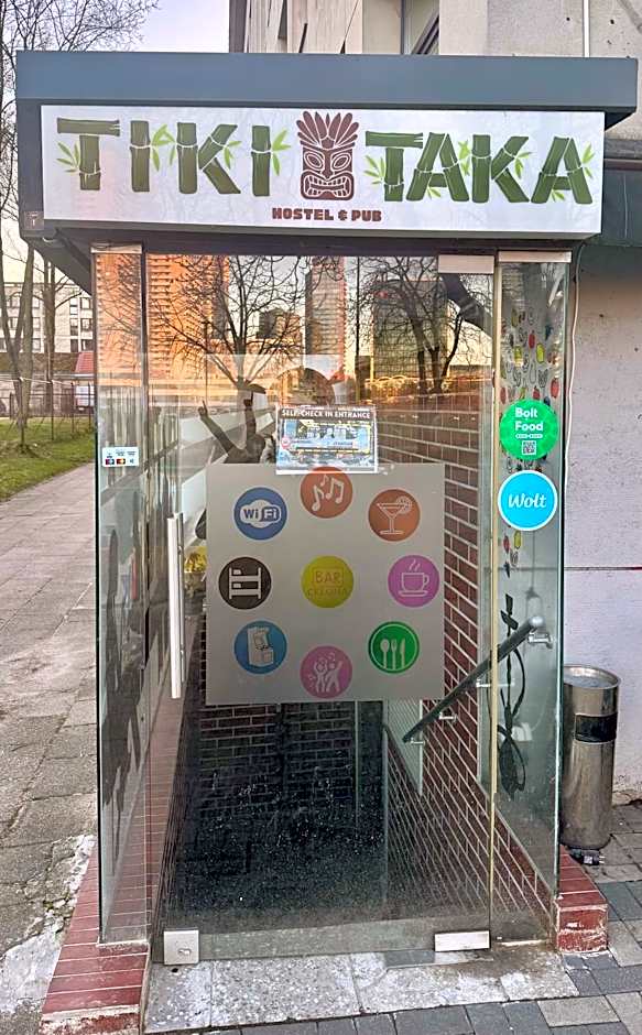 Tiki Taka Hostel & Pub