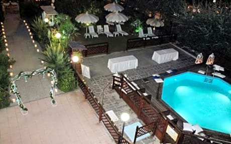 Family Room with Frontal Sea View (2 Adults + 1 Child)