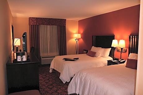 Room with Two Queen Beds - Non-Smoking