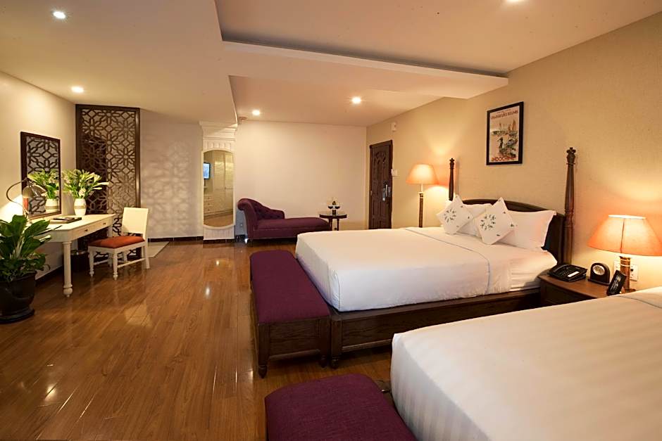 Photo 1 of 6 of 2 Full Beds, Family Suite