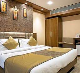 Hotel Rajmahal