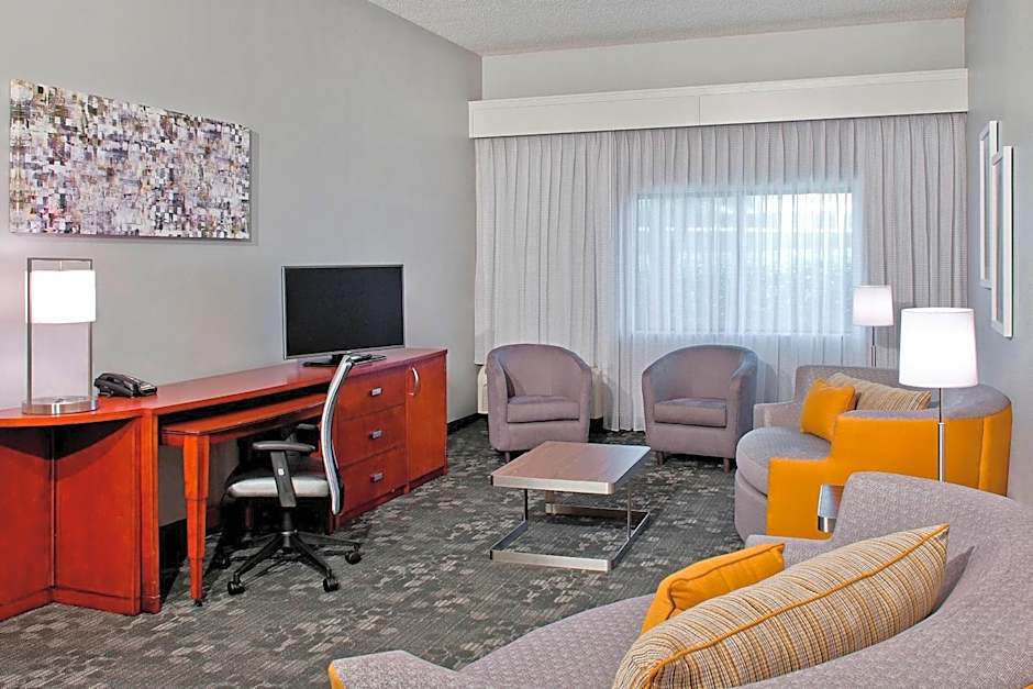 Courtyard by Marriott Charlotte Ballantyne