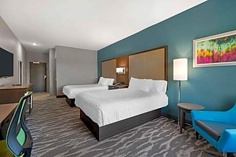 Queen Room with Two Queen Beds with Roll-In Shower- Mobility Access/Non-Smoking