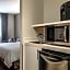 Holiday Inn Express & Suites Silao Aeropuerto Terminal By IHG