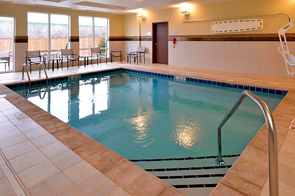 Courtyard by Marriott Toledo North