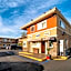 Friendly Hills Inn