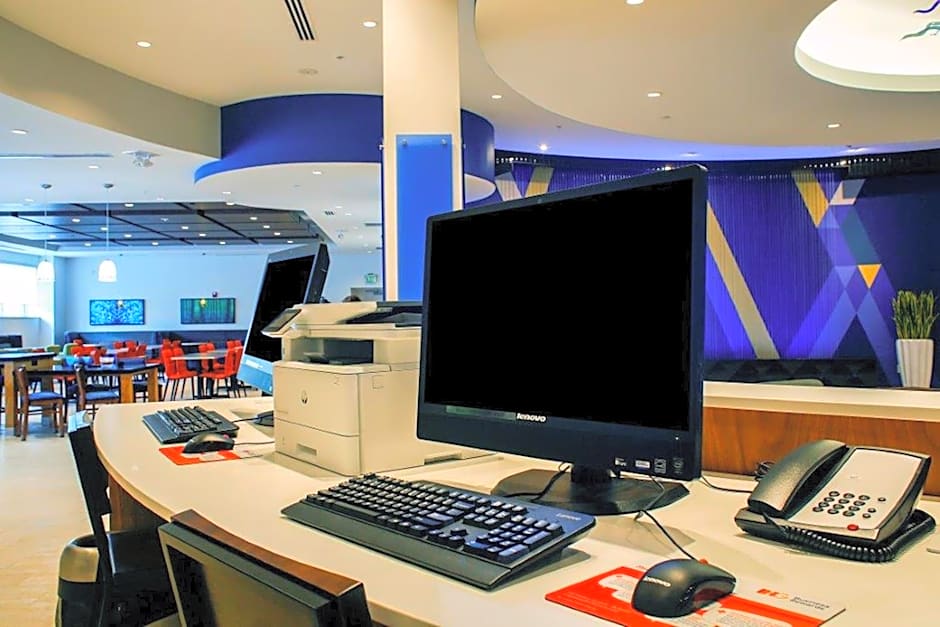 Holiday Inn Express & Suites Louisville Downtown By IHG