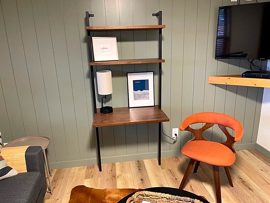 Pinedale Cozy Cabins