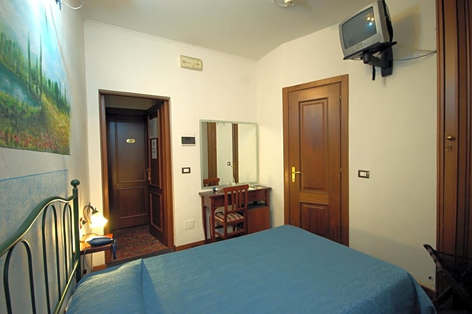 Hotel Leonardo