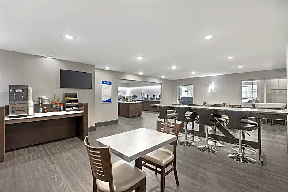 Best Western Cooperstown Inn & Suites