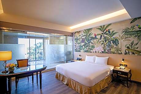 Honey Moon Room