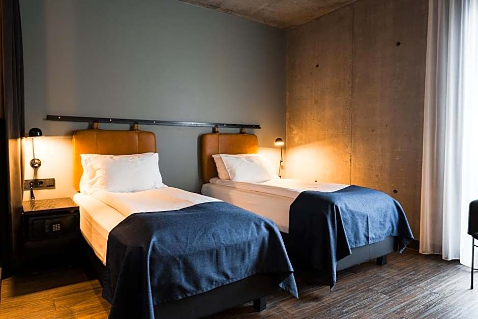 Exeter Hotel