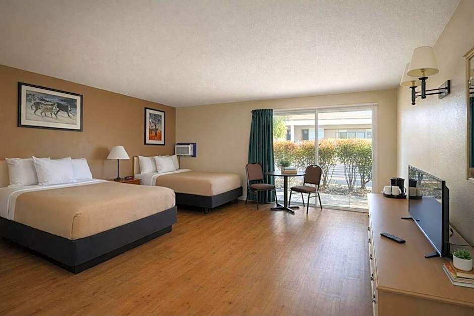 Lake Powell Canyon Inn