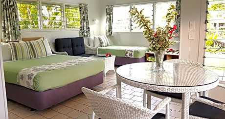 Studio with Garden View