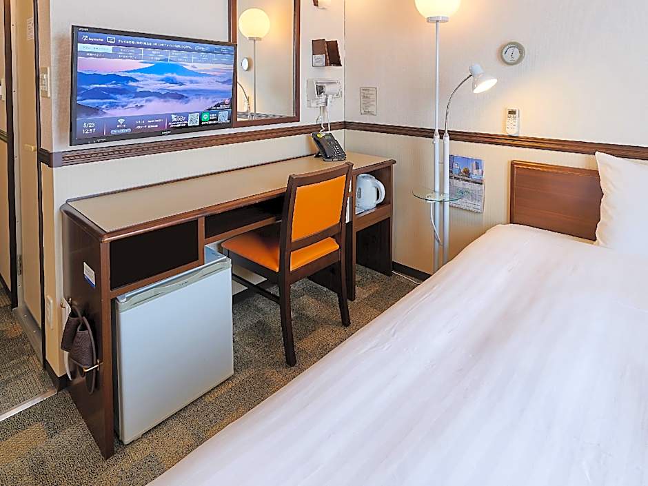 Toyoko Inn Kashiwa-Eki Nishi-Guchi