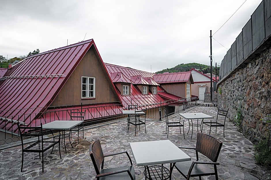 HoStel Cosmopolitan*