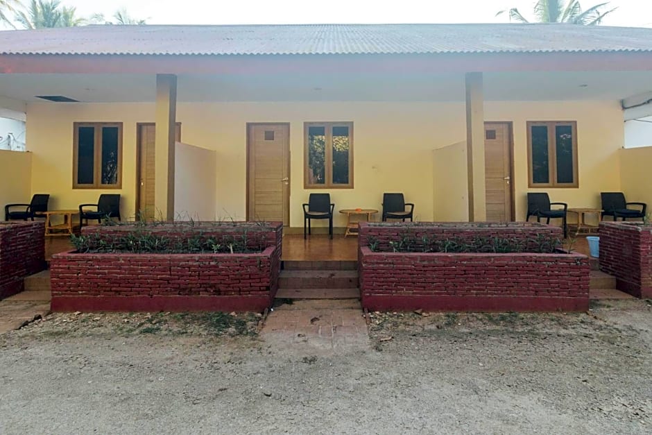 OYO 1688 Collin Beach Hotel