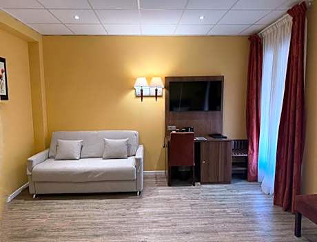 Superior Double Room with Balcony