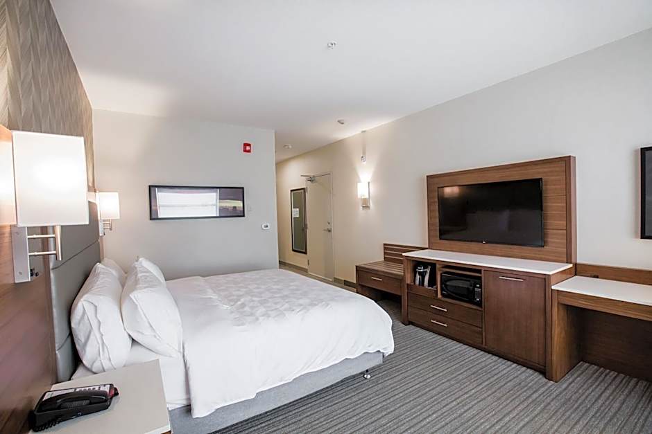 Holiday Inn Hotel & Suites Calgary South - Conference Ctr By IHG