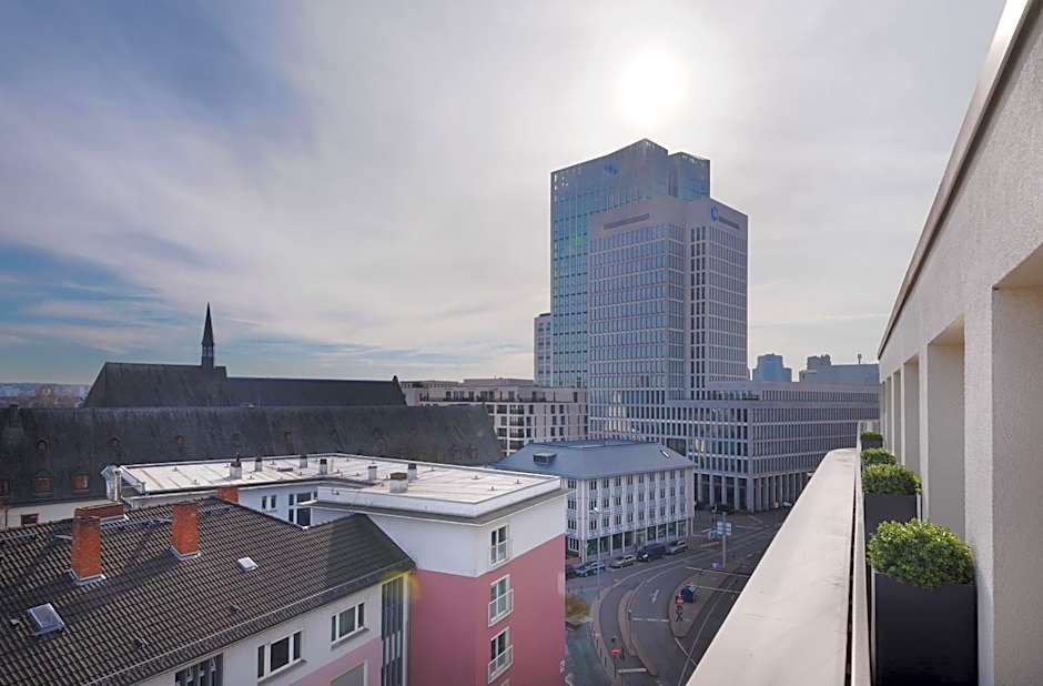 Motel One Frankfurt-Römer