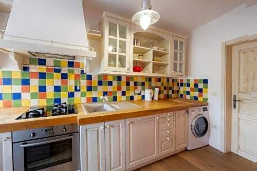 Hiša Linhart, Hotel & Restaurant