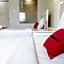 RedDoorz Plus at Sunrise Hotel Sanur