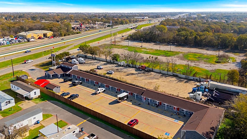 Golden Inn Dallas by Hotel O