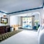 Los Arcos Suites