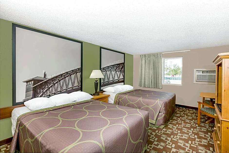 Super 8 by Wyndham Kearney