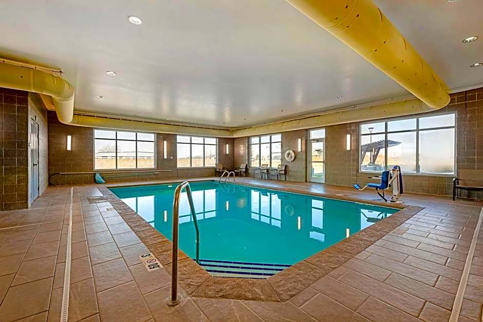 Best Western Plus Lakeview Hotel