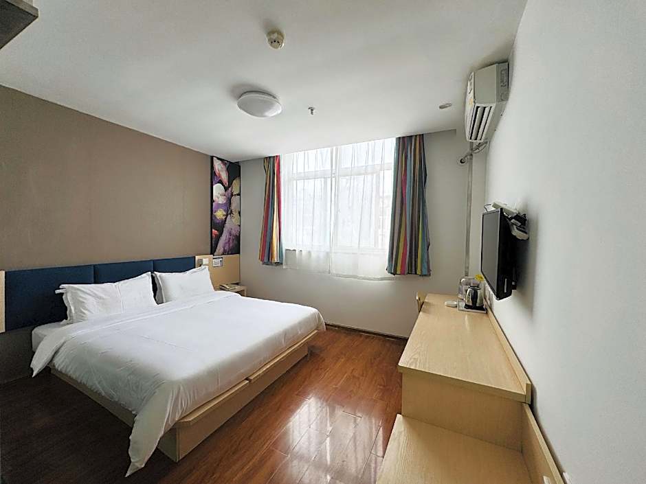 7 Days Inn Weinan Jiefang Road Railway Station