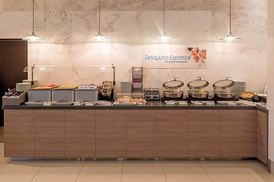 Holiday Inn Express & Suites Silao Aeropuerto Terminal By IHG