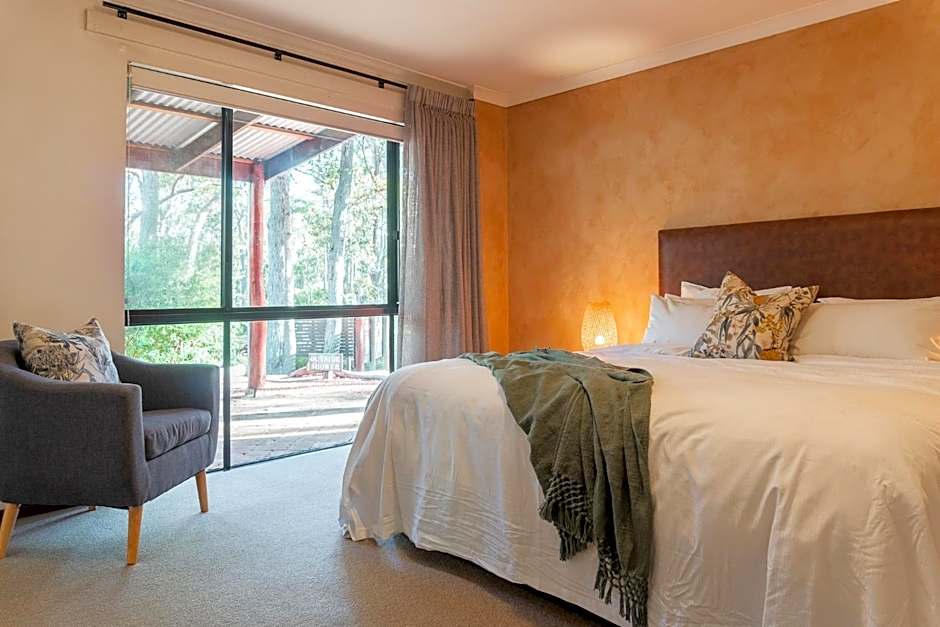 Forest Rise Chalets and Lodge