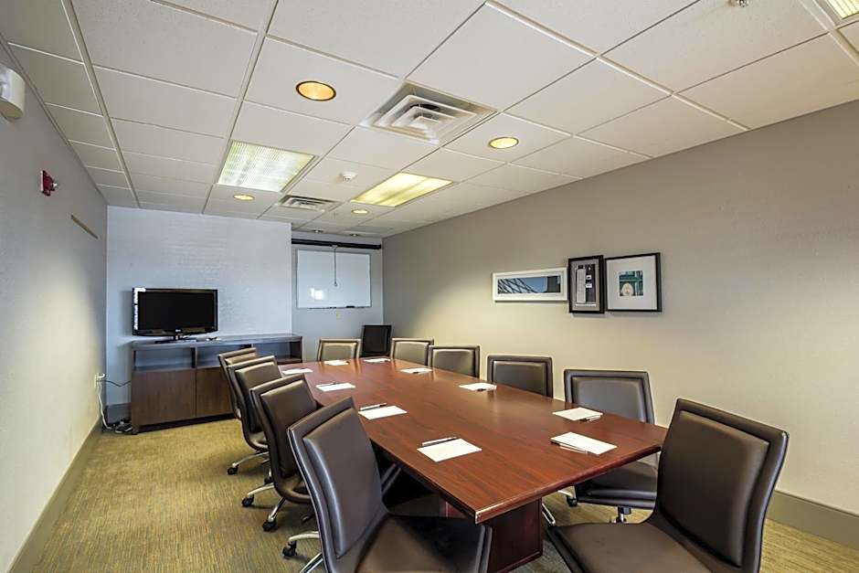 Country Inn & Suites by Radisson, Fond du Lac, WI