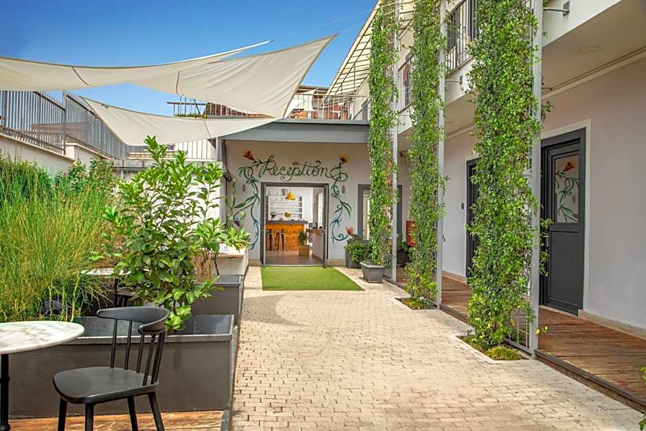 Urban Garden Hotel