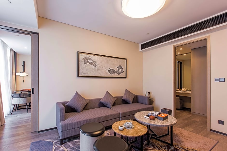 Howard Johnson by Wyndham Life ZhuoYuan Ningbo