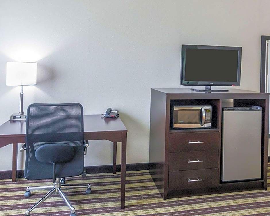 Quality Inn & Suites West Monroe