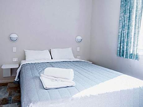 Hillside Villa (5 berth) Accessible