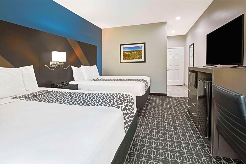 La Quinta Inn & Suites by Wyndham Sulphur Springs