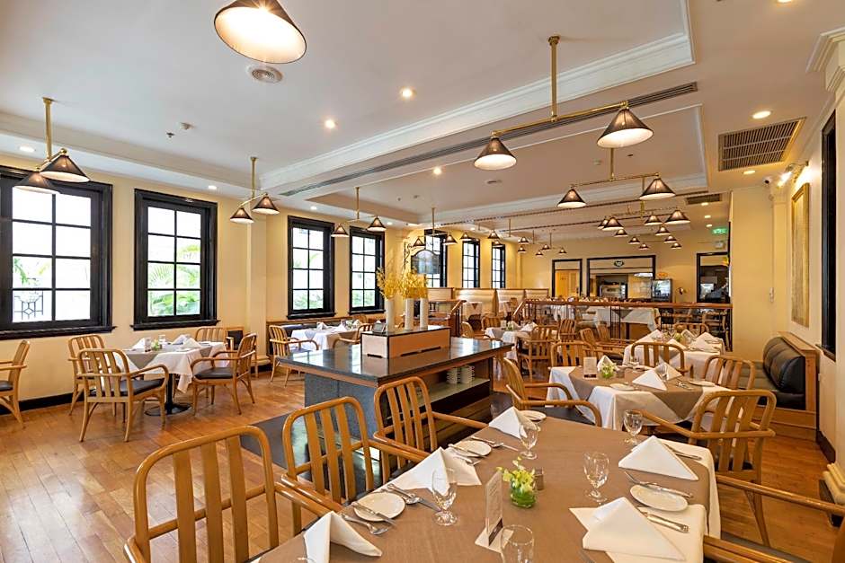 Cape House Langsuan Hotel