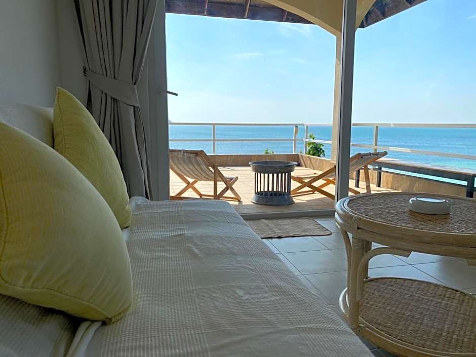 Baan Jai Dee Beach Front Hotel